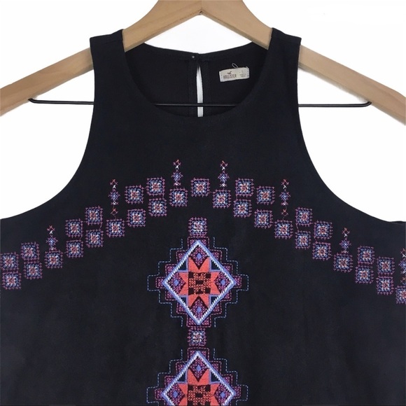 HOLLISTER Tank Top Faux Suede Southwestern Boho Embroidered Aztec Size Small - Picture 3 of 10